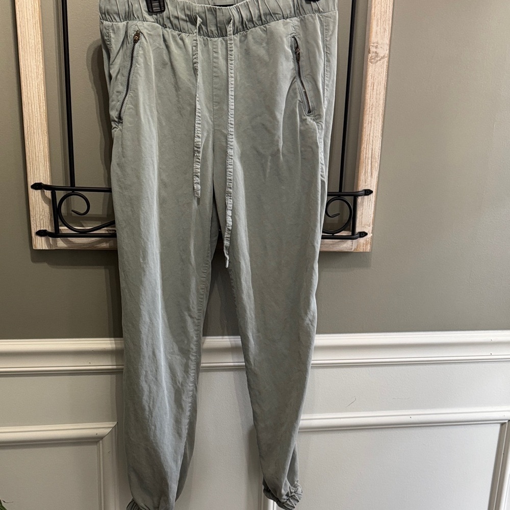 Sanctuary pants 100%tencel medium